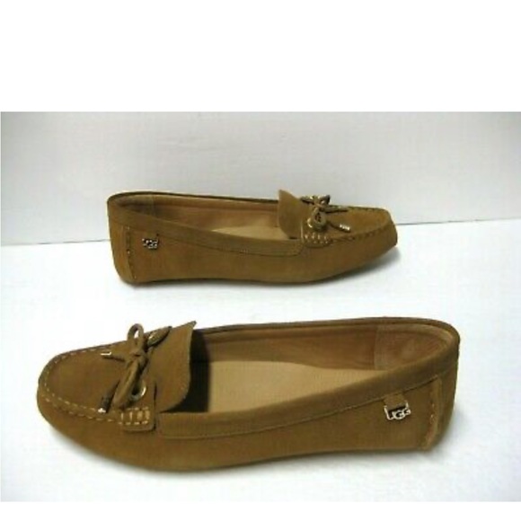 UGG Eevon Moccasins, Brand new! Never worn, lost the box though - Picture 3 of 4